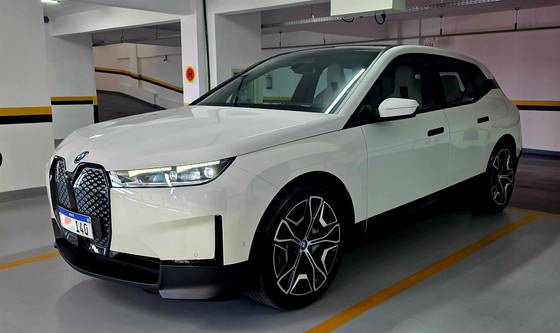 BMW iX ELÉTRICO XDRIVE40